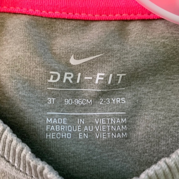 Toddler Nike sweatshirt - Picture 3 of 3